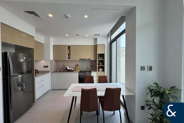3 Bedrooms Plus Maids | Single Row | VOT